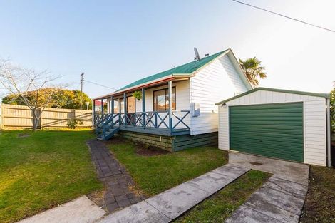 Photo of property in 81 Astley Avenue, New Lynn, Auckland, 0600