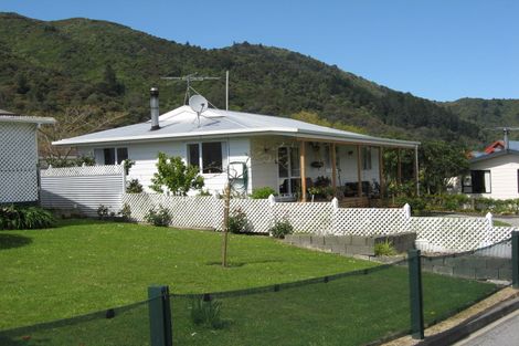 Photo of property in 5 Victoria Close, Picton, 7220