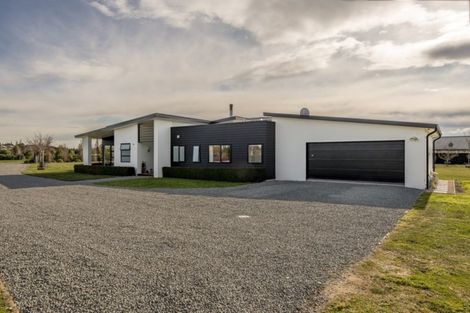 Photo of property in 18 Warwick Road, Ohoka, Rangiora, 7475