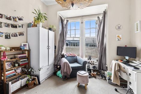 Photo of property in 10 Green Street, Newtown, Wellington, 6021