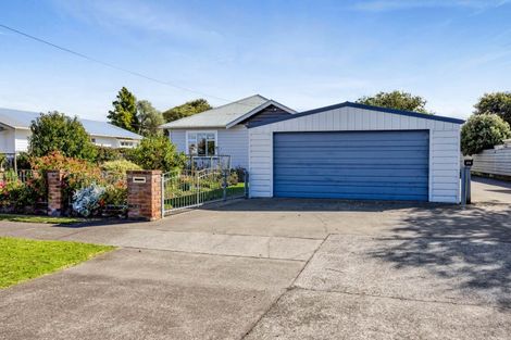 Photo of property in 51 Dixon Avenue, Hawera, 4610