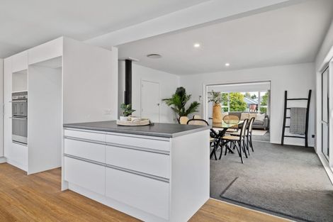 Photo of property in 408 Main North Road, Redwood, Christchurch, 8051