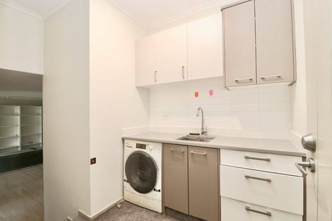 Photo of property in 9 Chard Place, Flat Bush, Auckland, 2016