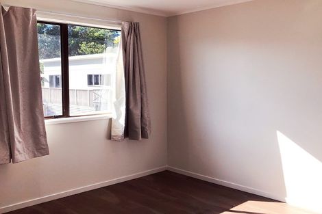 Photo of property in 142 Solar Road, Glen Eden, Auckland, 0602