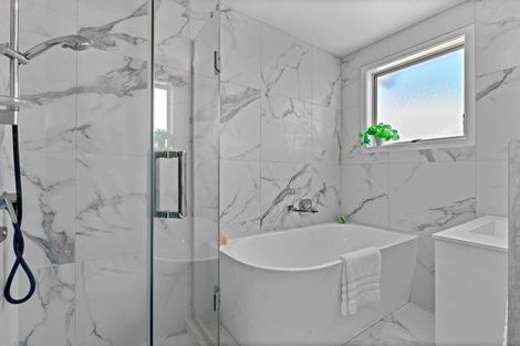 Photo of property in 8 Corric Hill, Torbay, Auckland, 0630