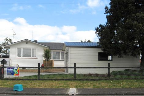 Photo of property in 1/19 Sutton Crescent, Papakura, 2110