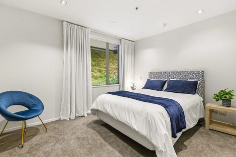 Photo of property in Patent 326 Apartments, 209s/326 Evans Bay Parade, Hataitai, Wellington, 6021