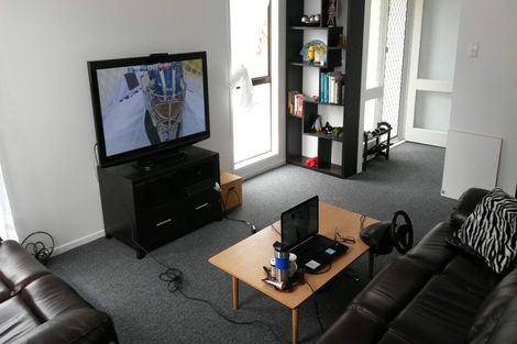 Photo of property in 19 Benita Place, Sunnyvale, Auckland, 0612