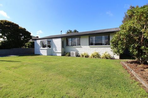 Photo of property in 53 Eglinton Street, Winton, 9720