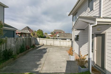 Photo of property in 8a Shastri Terrace, Khandallah, Wellington, 6035