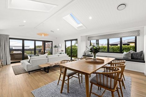 Photo of property in 5 Rich Rise, Havelock North, 4130