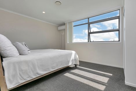 Photo of property in 30 Squadron Drive, Hobsonville, Auckland, 0616