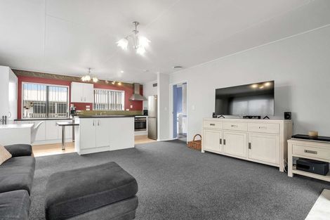 Photo of property in 36a Derby Street, Nawton, Hamilton, 3200