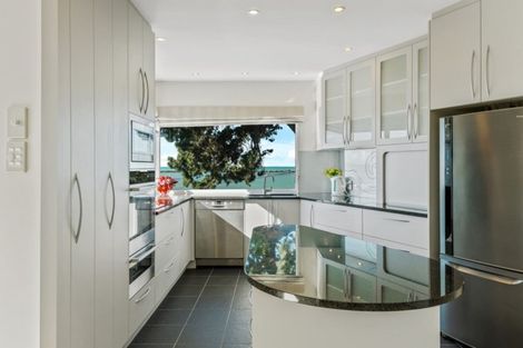 Photo of property in 34 Mount Pleasant Road, Mount Pleasant, Christchurch, 8081