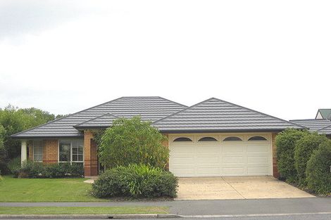 Photo of property in 17 Broadhaven Avenue, Parklands, Christchurch, 8083