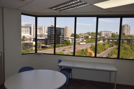 Photo of property in A/38 Whitaker Place, Grafton, Auckland, 1010