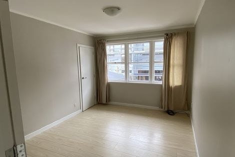 Photo of property in 17 Bradbury Road, Botany Downs, Auckland, 2010