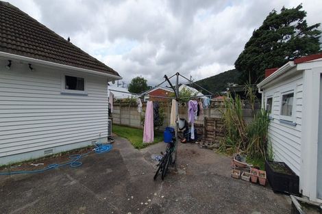 Photo of property in 2 Boothby Grove, Fairfield, Lower Hutt, 5011