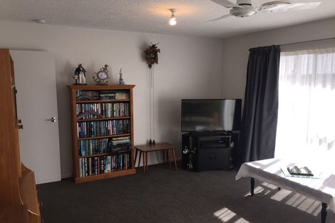 Photo of property in 3/64 Mathesons Road, Phillipstown, Christchurch, 8011