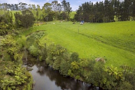Photo of property in 201d Egmont Road, Hillsborough, New Plymouth, 4372