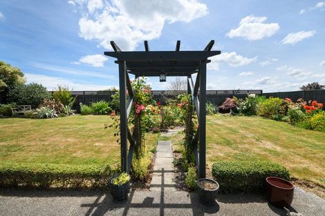 Photo of property in 17 Brookside Close, Highbury, Palmerston North, 4412