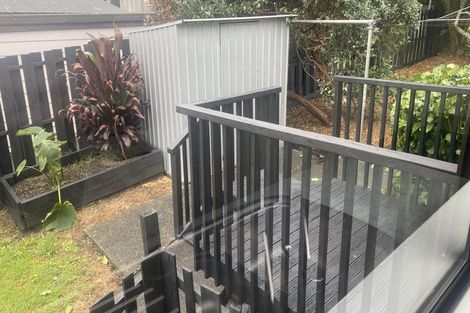 Photo of property in 41 Lavelle Road, Henderson, Auckland, 0612
