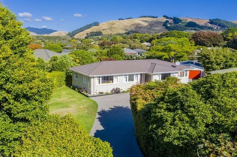 Photo of property in 10 Kohekohe Road, Waikanae, 5036