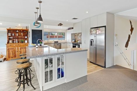 Photo of property in 12 Davita Place, Farm Cove, Auckland, 2012