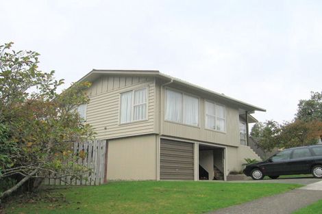 Photo of property in 70 Oriel Avenue, Tawa, Wellington, 5028