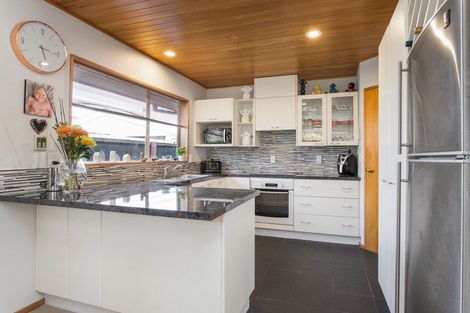 Photo of property in 36a Windermere Road, Papanui, Christchurch, 8053