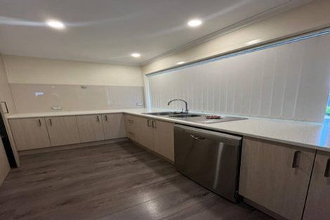 Photo of property in 5 Steeple Rise, Pakuranga, Auckland, 2010