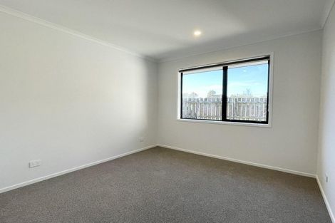 Photo of property in 25a Woodleigh Street, Frankleigh Park, New Plymouth, 4310