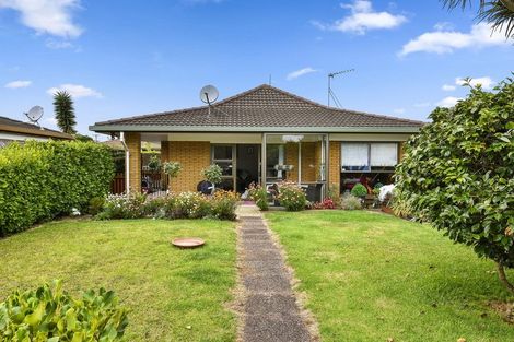 Photo of property in 2/5 King Edward Avenue, Papakura, 2110