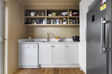 Photo of property in 170 Mullins Road, Ardmore, Papakura, 2582