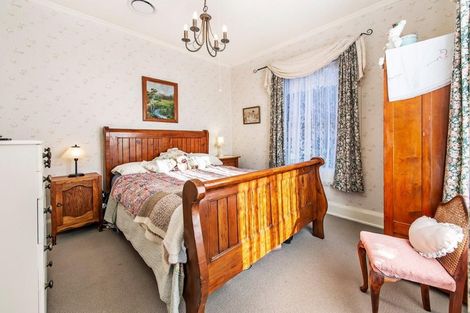 Photo of property in 16 Brook Street, Southbridge, 7602