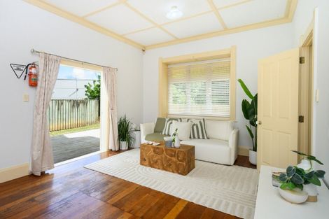 Photo of property in 123 Riverside Drive, Parahaki, Whangarei, 0112