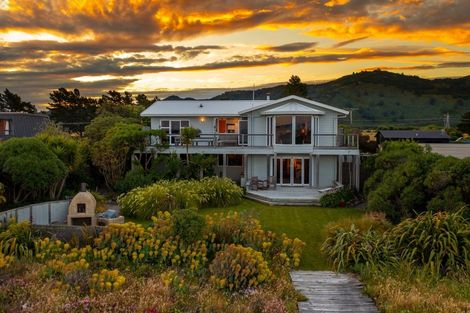 Photo of property in 120 Rarangi Beach Road, Rarangi, Blenheim, 7273