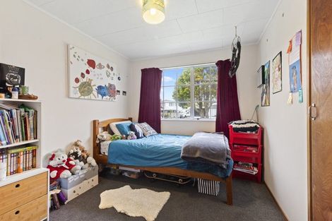 Photo of property in 4 Litchfield Place, Clarks Beach, 2122