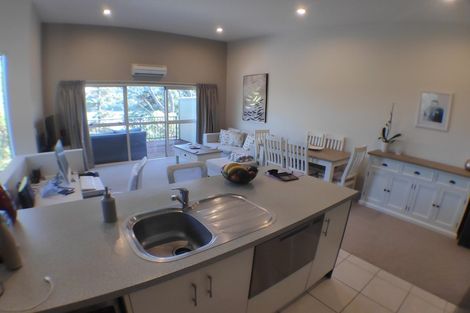 Photo of property in 1/206 Manuka Road, Bayview, Auckland, 0629