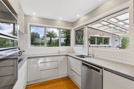 Photo of property in 14 Coates Road, Cockle Bay, Auckland, 2014