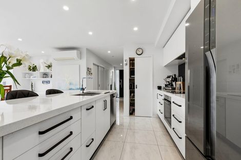 Photo of property in 31 Saint Pauls Drive, Brookfield, Tauranga, 3110