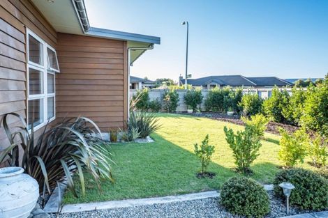 Photo of property in 2 Caterer Lane, Paraparaumu, 5032