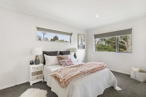 Photo of property in 2f Wood Street, Papakura, 2110