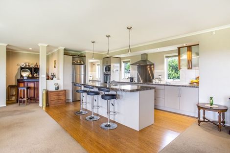 Photo of property in 126 Wilson Road, South Head, Helensville, 0874