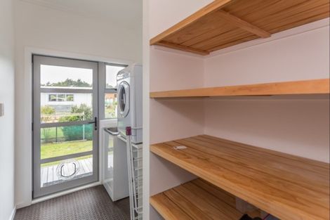 Photo of property in 42a Kent Avenue, Waitarere Beach, Levin, 5510