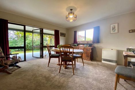 Photo of property in 8 Escort Grove, Awapuni, Palmerston North, 4412