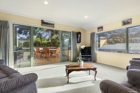 Photo of property in 15b Hawtrey Terrace, Johnsonville, Wellington, 6037