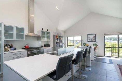 Photo of property in 20 Chateau Crescent, Rangatira Park, Taupo, 3330