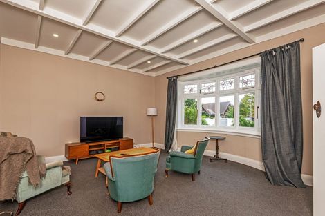 Photo of property in 322 College Street, West End, Palmerston North, 4410