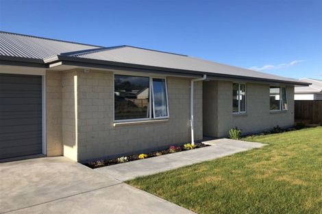 Photo of property in 20 Tarata Grove, Lansdowne, Masterton, 5810